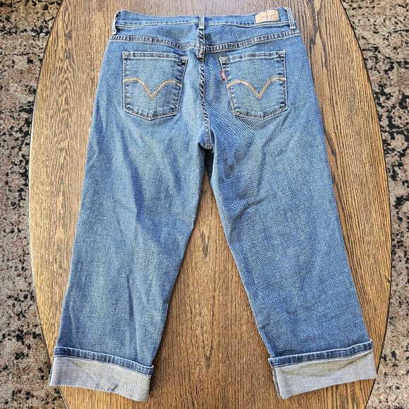 Levi's 515 Capri Cuffed Leg Medium Wash Jeans Size Women's 6 - Picture 4 of 11